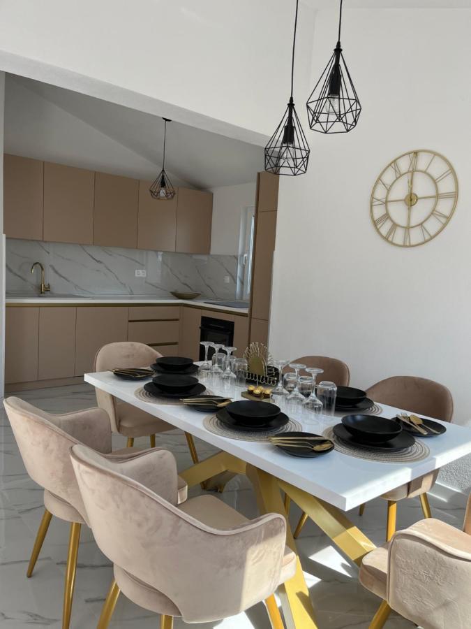 Villa Ban Trogir Eksteriør billede
